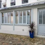 Typical Parisian Studio in Le Marais#4 pers